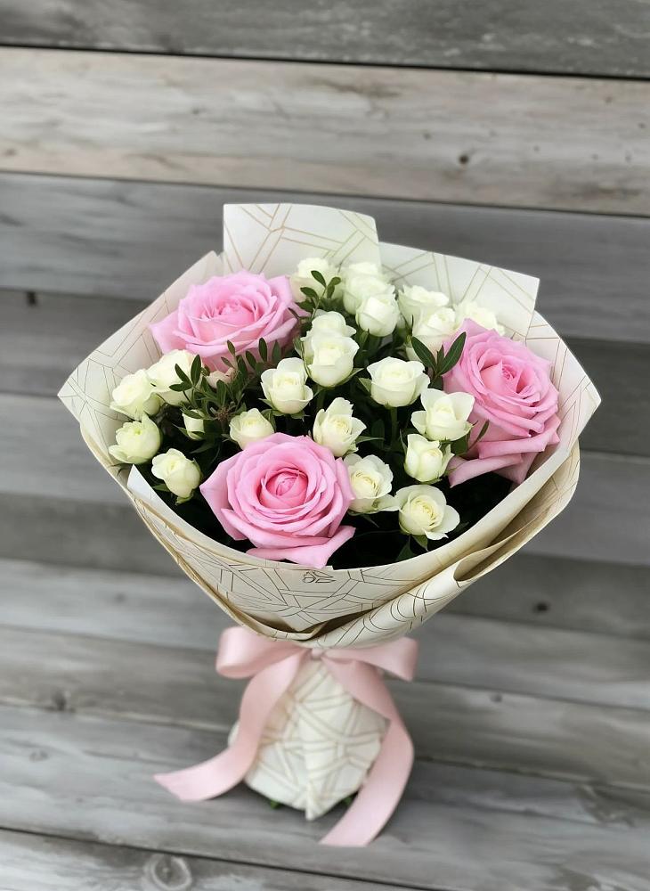 Букет цветов из: Розы в Павловском Посаде