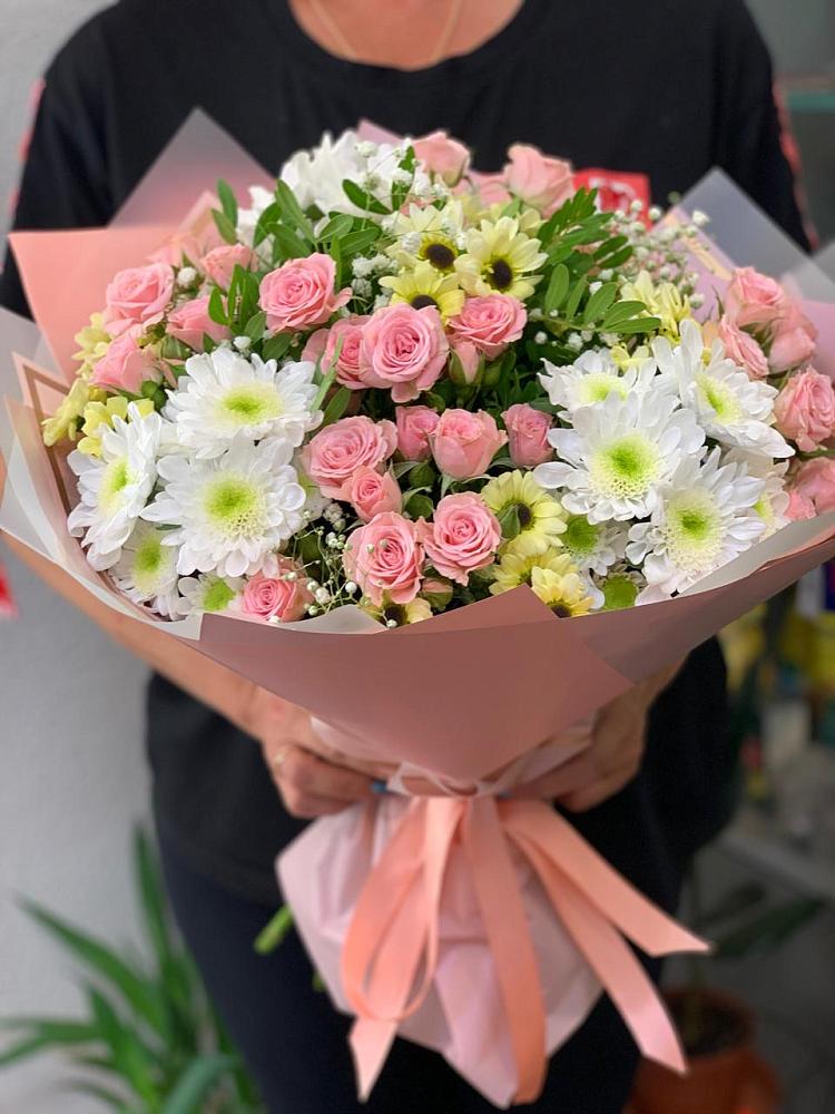 Букет цветов из: Розы и Хризантемы в Павловском Посаде