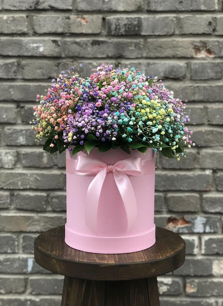 Цветочная композиция из Гипсофила и Розы в шляпной коробке в Павловском Посаде
