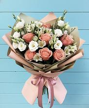 Букет цветов из:  Розы, Альстромерии и Лизиантусы в Павловском Посаде