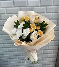 Букет цветов из:  Розы и Хризантемы в Павловском Посаде