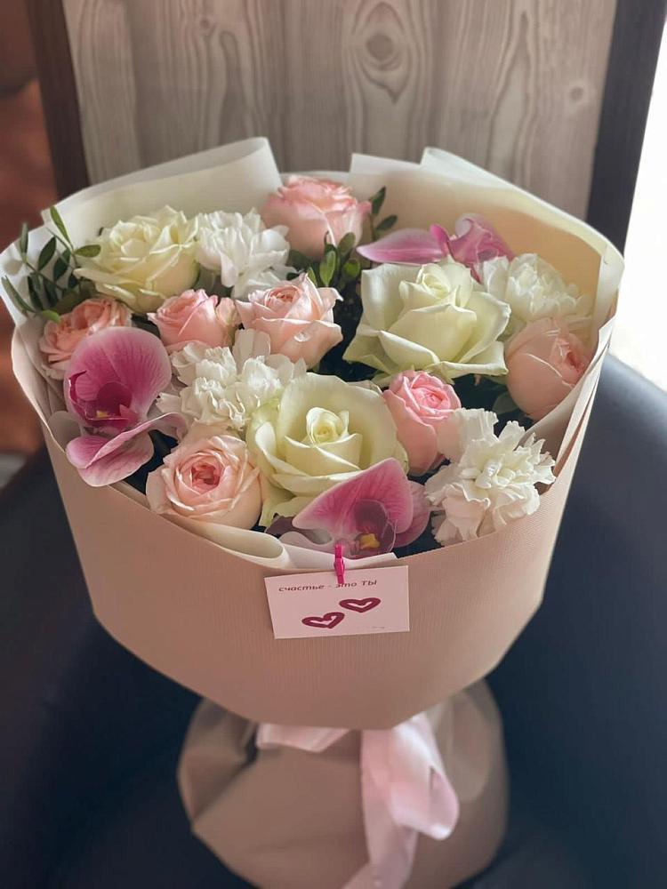 Букет цветов из: Орхидеи, Розы и Гвоздики в Павловском Посаде