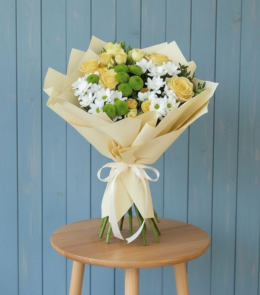 Букет цветов из: Хризантемы и Розы в Павловском Посаде