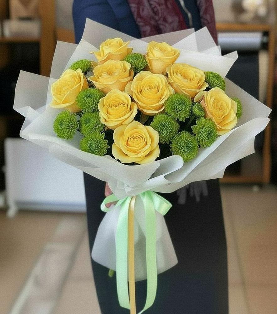 Букет цветов из: Хризантемы и Розы в Павловском Посаде