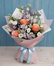 Букет цветов из:  Лизиантусы, Розы, Альстромерии и Гипсофила в Павловском Посаде