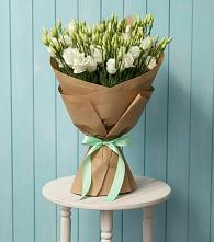 Букет цветов из:  Лизиантусы в Павловском Посаде