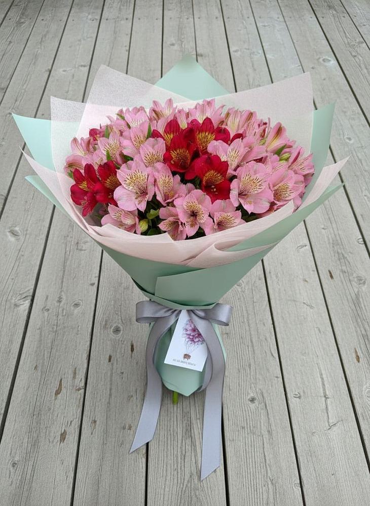 Букет цветов из: Альстромерии в Павловском Посаде