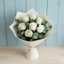 Букет Белые розы в Эвкалипте в Павловском Посаде