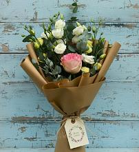 Букет цветов из:  Розы и Лизиантусы в Павловском Посаде