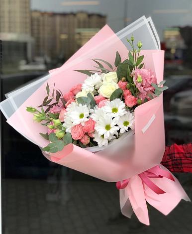 Букет цветов из: Розы, Лизиантусы и Хризантемы в Павловском Посаде